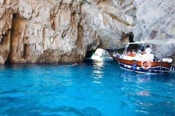 Italy’s Golden Triangle: Rome • Amalfi • Capri