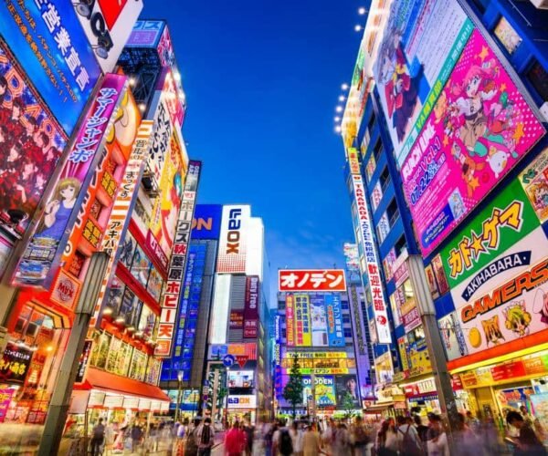 Tokyo Explorer: 6 Nights of Culture, Fun & Modern Marvels