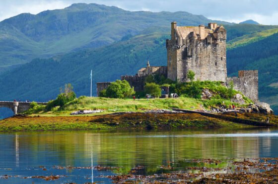 Scotland’s Timeless Charm: Highlands, Isles & Iconic Routes
