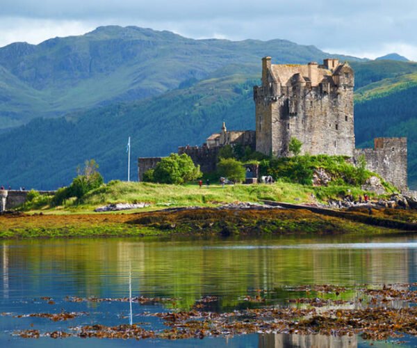 Scotland’s Timeless Charm: Highlands, Isles & Iconic Routes